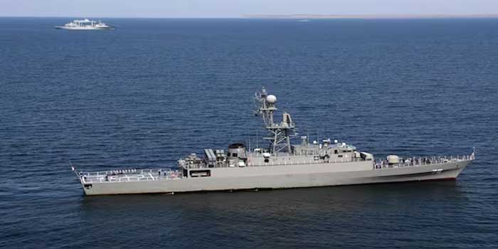 ഇറാനെതിരായ സൈനിക നടപടിക്ക് അമേരിക്കൻ സെനറ്റിൽ ട്രംപിന് പൂർണ പിൻതുണ!! ഇറാൻ അതിർത്തിയിൽ‍ കുർദ് സേനയെ കൂട്ടുപിടിച്ച് യുഎസ് ഭീകരാക്രമണത്തിന് സാധ്യത- മുന്നറിയിപ്പുമായി വിദേശകാര്യ മന്ത്രി, ഇതുവരെ കൊല്ലപ്പെട്ടവരുടെയെണ്ണം 1,045 ആയി, ഹോർമുസ് കടലിടുക്ക് അടച്ചതോടെ ആഗോള എണ്ണവിതരണം പ്രതിസന്ധിയിൽ