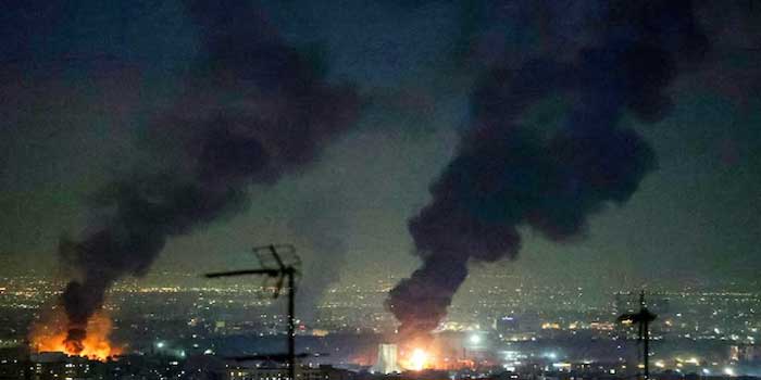 ലക്ഷ്യം പ്രതികാരമോ? മൊജ്താബ സുപ്രീം ലീഡറായി തെരഞ്ഞെടുക്കപ്പെട്ട പിന്നാലെ ഇസ്രയേൽ ലക്ഷ്യമിട്ട് ഇറാന്റെ മിസൈൽ ആക്രമണം!! മറുപടിയായി ഇറാൻ മിസൈൽ ലോഞ്ച് കേന്ദ്രങ്ങൾക്കും ആഭ്യന്തര സുരക്ഷാ കമാൻഡ് സെന്ററുകൾക്കും നേരെ ഇസ്രയേലിന്റെ “റജീം ഇൻഫ്രാസ്ട്രക്ചർ”…