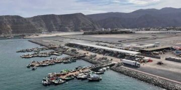 വജ്രായുധം പുറത്തെടുത്ത് അമേരിക്ക!! 5,000 പൗണ്ട് ഭാരം, എത്ര കഠിനമായ പാറക്കെട്ടുകൾക്കും കോൺക്രീറ്റ് പാളികൾക്കും അടിയിൽ ഒളിപ്പിച്ചിരിക്കുന്ന സൈനിക ലക്ഷ്യങ്ങളെ തകർക്കും, ഭൂമിക്കടിയിലേക്കു പോലും തുളച്ചുകയറാൻ ശേഷിയുള്ള ‘ഡീപ് പെനട്രേറ്റർ’ ബോംബുകൾ ഫോർമുസിനു നേരെ തൊടുത്ത് അമേരിക്ക, മിസൈൽ കേന്ദ്രങ്ങൾ തകർത്തു