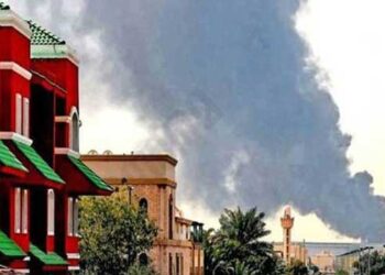 ഇസ്രയേലിന്റെ വാതകപ്പാടം ആക്രമണത്തിൽ ഭ്രാന്തെടുത്ത് ഇറാൻ, ​ഗൾഫ് രാജ്യങ്ങൾക്ക് നേരെ തുടരെത്തുടരെ ആക്രമണം!! ഖത്തറിലെ റാസ് ലഫാൻ ഇൻഡസ്ട്രിയൽ സിറ്റി, കുവൈത്തിലെ മിനാ അൽ അഹമ്മദി റിഫൈനറി തുടങ്ങി ഏഴിടങ്ങളിൽ ബാലിസ്റ്റിക് മിസൈൽ തൊടുത്തു, റാസ് ലഫാൻ വ്യാവസായിക സിറ്റിയിൽ കാര്യമായ നാശനഷ്ടമുണ്ടായതായി ഖത്തർ… ​ഗൾഫ് രാജ്യങ്ങളിൽ ആയിരക്കണക്കിന് സൈനികരെ വിന്യസിപ്പിക്കാൻ ട്രംപ്