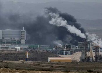 ഇറാൻ യുറേനിയം സൂക്ഷിച്ചിരിക്കുന്നത് മലനിരകൾക്ക് അടിയിൽ സുരക്ഷിത താവളത്തിൽ? ഇറാന്റെ പക്കൽ ആണവ പദാർഥങ്ങൾ സൂക്ഷിക്കാൻ അനുവദിക്കില്ല, ചോദിച്ചിട്ട് തന്നില്ലെങ്കിൽ ബലപ്രയോഗത്തിലൂടെ അത് പിടിച്ചെടുക്കും!!ഇറാന്റെ കൈവശമുള്ള ഏകദേശം 970 പൗണ്ട് സമ്പുഷ്ടീകരിച്ച യുറേനിയം എങ്ങനേയും പിടിച്ചെടുക്കാൻ ട്രംപ്