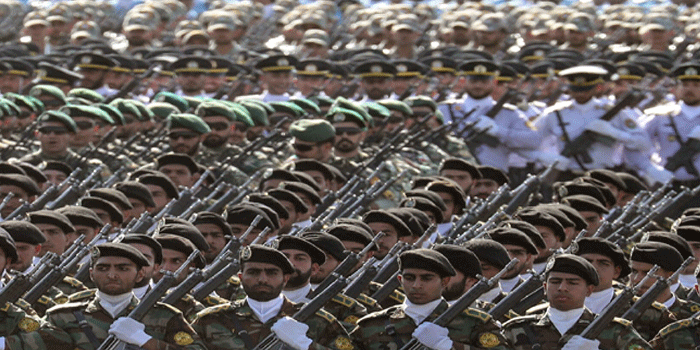 ഇറാൻ കരയുദ്ധത്തിനുള്ള പടയൊരുക്കത്തിൽ;  പത്തുലക്ഷത്തിലധികം സൈനികരെ സജ്ജമാക്കുന്നു, യുവ വോളന്റിയർമാർമാർക്കായി റിക്രൂട്ട്മെന്റും തകൃതി