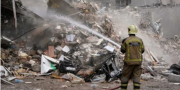 ഇറാന്‍ നിങ്ങളെപ്പോലുള്ള ഒരാളുമായി  ഒരിക്കലും യോജിപ്പിലെത്തില്ല, ആദ്യ ദിവസം മുതല്‍ ഇതുവരെ ഞങ്ങളുടെ വാക്ക് ഒന്നാണ്,  നിങ്ങള്‍ സ്വയം  ചർച്ച നടത്തുകയാണോ?? സംഘര്‍ഷങ്ങള്‍ അവസാനിപ്പിക്കാന്‍ ചര്‍ച്ചകള്‍ നടക്കുന്നുണ്ടെന്ന ട്രംപിന്റെ വാദം തള്ളി ഇറാന്‍,