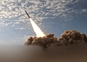 ആണവകേന്ദ്രങ്ങൾ ലക്ഷ്യമാക്കി യുഎസ് നടത്തിയ ആക്രമണങ്ങൾക്കുള്ള മറുപടി; ​ഗൾഫ് രാഷ്ട്രങ്ങൾക്കു നേരെയുള്ള ആക്രമണം ശക്തമാക്കി ഇറാൻ; കനത്ത ഡ്രോൺ, മിസൈൽ പ്രയോ​ഗം