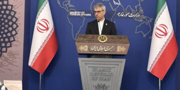 ഇടനിലക്കാർ വഴി ചര്‍ച്ചയ്ക്കായി യു എസ്  തങ്ങളോട് അഭ്യര്‍ത്ഥിച്ചു, എന്നാല്‍ ഇത്രയും ദിവസത്തിനിടയ്ക്ക് ഒരിക്കല്‍ പോലും തങ്ങളതിന് തയ്യാറായിട്ടില്ല, മുൻകാലങ്ങളിലെ ‘നയതന്ത്ര വഞ്ചനകൾ’ ഓര്‍മ്മയുണ്ട്, സ്വന്തം പ്രതിരോധത്തിൽ ശ്രദ്ധ കേന്ദ്രീകരിക്കാനാണ് തീരുമാനമെന്ന് ഇറാന്‍