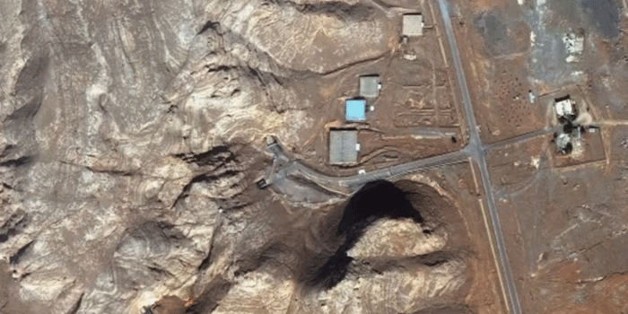 ഇറാന്റെ  പ്രധാന സൈനിക-ആണവ കേന്ദ്രങ്ങൾ നിലനിൽക്കുന്ന ഇസ്ഫഹാൻ മേഖല ഉന്നമിടാൻ ഇസ്രയേൽ തയ്യാറെടുക്കുന്നു; പ്രദേശത്തുള്ള ജനങ്ങളോട് അടിയന്തരമായി ഒഴിഞ്ഞ് പോകണമെന്ന് മുന്നറിയിപ്പ്