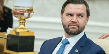 ‘ട്രംപും കുഷ്നറോ ഒന്നും വേണ്ട; ജെ. സി വാൻസുമായി ചർച്ച നടത്താനാണെങ്കിൽ റെ‍ഡി; യുദ്ധം അവസാനിക്കണമെന്ന് ശരിക്കും താലാപ്പര്യപ്പെടുന്നത് അദ്ദേഹം മാത്രമാണ്, മറ്റുള്ളവരെ ഞങ്ങൾക്ക്  വിശ്വാസമില്ല‘- യുഎസിനോട് ഇറാൻ