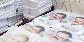 2000-ഓളം പോസ്റ്ററുകളും 500 ഫ്ലെക്സ് ബോർഡുകളും അടിച്ചത് വെറുതെയായി, ചില നേതാക്കളുടെ താൽപ്പര്യപ്രകാരമാണ് തന്നെ ഒഴിവാക്കിയത്, പാർട്ടി തനിക്ക് അമ്മയെ പോലെയാണ്. അത് കൊണ്ട് മാത്രം കോണ്ഗ്രസ് വിടുന്നില്ല- ജോസഫ് വാഴയ്ക്കൻ