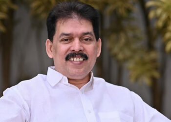 സിപിഎമ്മില്‍ മന്ത്രിമാര്‍ക്കും എംഎല്‍എമാര്‍ക്കും പോലും നിലനില്‍പ്പില്ല, പിന്നെ സഹയാത്രികർ അത് തീരെ പ്രതീക്ഷിക്കേണ്ടതില്ല, പാര്‍ട്ടിയില്‍ നേരിട്ടത് കൊടിയ അവഗണന,മുൻ എംഎൽഎ കാരാട്ട് റസാഖ് മുസ്ലീം ലീഗിലേക്ക്