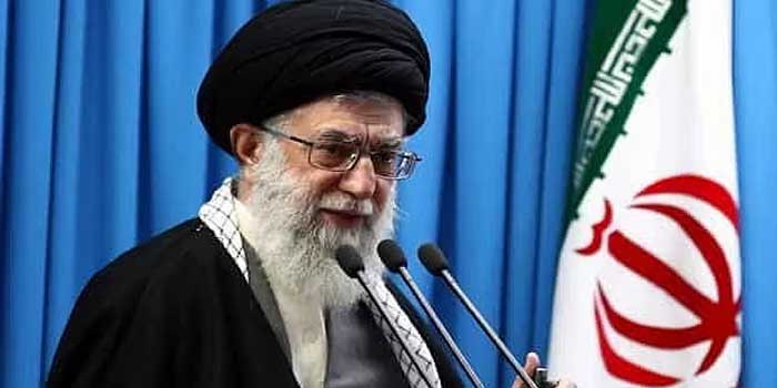 ഇറാനെ ഞെട്ടിച്ച് ഖമനേയിയുടെ മരണം, വ്യോമാക്രമണത്തിൽ കൊല്ലപ്പെട്ടത് മൂന്ന് ദശാബ്ദത്തിലേറെയായി ഇസ്ലാമിക് റിപ്പബ്ലിക്കിന്റെ ആത്മീയവും രാഷ്ട്രീയവുമായ കേന്ദ്രശക്തി!! 40 ദിവസത്തെ ദുഃഖാചരണം, എഴ് ദിവസത്തെ അവധി