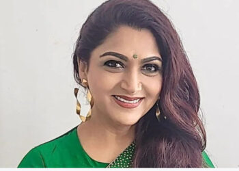 നിങ്ങള്‍ മനുഷ്യരാശിക്കു തന്നെ അപമാനമാനം, അഭിനേത്രികള്‍ നിങ്ങളുടെ സ്വത്തല്ല,  തന്റെ അമ്മയെക്കുറിച്ചോ സഹോദരിയെക്കുറിച്ചോ ഇങ്ങനെ സംസാരിക്കുമോ?? ഇത്തരം പരാമര്‍ശങ്ങളിലൂടെ തുറന്നുകാട്ടപ്പെടുന്നത് നിങ്ങളുടെ വളര്‍ത്തുഗണത്തെയാണ്, എഐഎഡിഎംകെ നേതാവിനെതിരെ രൂക്ഷ വിമര്‍ശനവുമായി ഖുശ്ബു