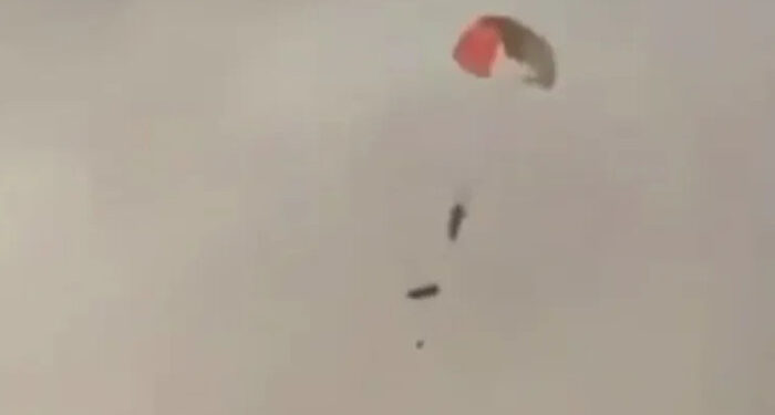 ഇറാന്റെ മിസൈല്‍ ആക്രമണം തടുക്കാന്‍ ശ്രമിക്കുന്നതിനിടെ  മൂന്ന് അമേരിക്കൻ യുദ്ധവിമാനങ്ങൾ വെടിവെച്ചിട്ട് കുവൈത്ത്, ആറ് സൈനികര്‍  പുറത്തേക്ക് ചാടി രക്ഷപ്പെട്ടു