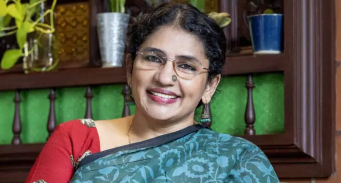 മുസ്ലിങ്ങള്‍ക്ക് വൃത്തിയില്ല, അവർ പിന്നാക്കമാണ്, ഭീകരവാദികളെല്ലാം മുസ്ലിങ്ങളാണെന്നാണ് വിചാരിച്ചിരുന്നത്,  നിങ്ങൾ മതേതരമാണ്, മറ്റ് മുസ്‍ലിംകൾ അങ്ങനെയല്ലെന്ന് പറയുമ്പോള്‍ ഞാന്‍ അഭിമാനിച്ചിരുന്നു, താന്‍ ഇസ്‍ലാമോഫോബായിരുന്നുവെന്ന് നടി പി.എം. ലാലി