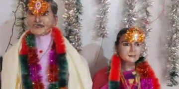 മരിച്ച മകനും കാമുകിയും സ്വപ്നത്തില്‍ വന്ന്  ക്ഷേത്രം പണിയാന്‍ ആവശ്യപ്പെട്ടു,  പിന്നാലെ ഇരുവരുടെയും വിഗ്രഹങ്ങൾ വച്ച് ശ്രീകോവില്‍ പണിത് മാതാപിതാക്കള്‍, ശ്രീരാമ നവമി ദിനത്തിൽ വിവാഹചടങ്ങുകള്‍