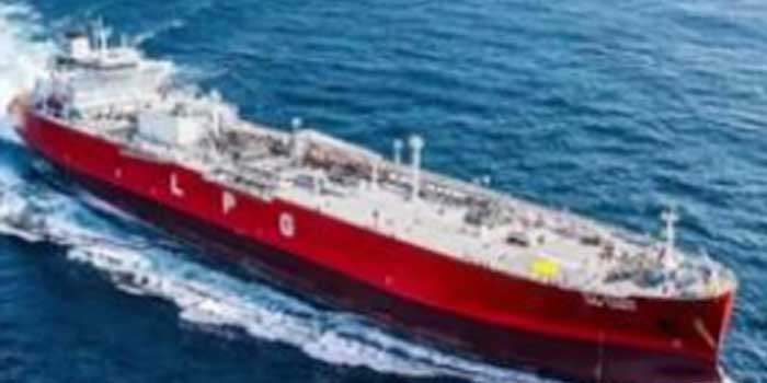 കേരളത്തിന് ആശ്വാസ വാർത്ത… ഹോർമുസ് കടലിടുക്ക് താണ്ടി 9,000 മെട്രിക് ടൺ എൽപിജിയുമായി അപ്പോളോ ഓഷ്യൻ കൊച്ചിയിലെത്തണഞ്ഞു!!