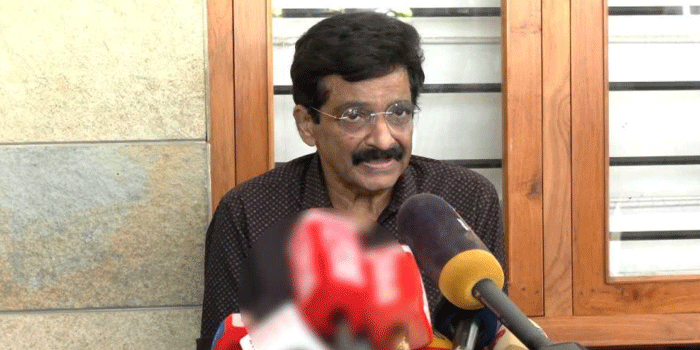 ‘വീടിനു ജപ്തി നോട്ടിസ് വന്നത് വ്യക്തിപരമായ വിഷയം; വായ്പ സാവധാനം തിരിച്ച് അടയ്ക്കാം എന്നായിരുന്നു പ്രതീക്ഷ, എന്നാൽ ഇതിനുള്ള സാമ്പത്തിക സ്രോതസ് കണ്ടെത്താനായില്ല; പാർട്ടിയെ ഇതിലേക്ക് വലിച്ചിഴയ്ക്കില്ല‘ – എം.കെ. മുനീർ