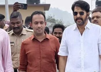 ‘‘നിങ്ങൾ എന്തിനാണ് എപ്പോഴും എന്റെ കൂടെ നിൽക്കുന്നത്? ഞാൻ നിങ്ങൾക്കുവേണ്ടി വന്നതാണെന്ന് ആളുകൾ വിചാരിക്കും, മാറി നിന്നാൽ മതി’’… ചുളുവിൽ ക്രഡിറ്റ് അടിച്ചുമാറ്റാനെത്തിയ സിപിഎം ജില്ലാ സെക്രട്ടറിയോട് അതൃപ്തി പ്രകടിപ്പിച്ച് മമ്മൂട്ടി, ഇടതുപക്ഷ സോഷ്യൽ മീഡിയ ഹാൻഡിലുകളിൽ മമ്മൂട്ടിക്കെതിരെ സൈബറാക്രമണം!! എവിടെയെങ്കിലും പോയി ഇടിച്ചുകയറി നിൽക്കുന്നവരല്ല ജില്ലാ സെക്രട്ടറിമാർ- മന്ത്രി റിയാസ്