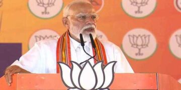 കഴിഞ്ഞതവണ ഇ. ശ്രീധരനുണ്ടായ പരാജയത്തിൽ ജനങ്ങൾക്കുണ്ടായ വിഷമം തീർക്കാൻ ഇത്തവണ ശോഭ സുരേന്ദ്രന് വോട്ട് ചെയ്യണം, തെരഞ്ഞെടുപ്പിലെ യഥാർഥ ‘എ’ ടീം ബിജെപി മാത്രം!! പാലക്കാട്ടെ ഒരു പ്രമുഖ കോൺഗ്രസ് നേതാവ് സ്ത്രീസുരക്ഷയ്ക്ക് ഭീഷണി, മറ്റൊരാളെ പാർട്ടിക്ക് പുറത്താക്കേണ്ടിവന്നു- മോദി