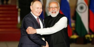 നൻപൻ ഡാ… ട്രംപിന്റെ ഭീഷണി ഏശില്ല, ഇന്ധന പ്രതിസന്ധി പരിഹരിക്കാൻ ഇന്ത്യയെ സഹായിക്കാൻ തയാർ, ഗ്യാസ് വിതരണത്തിലും സഹകരിക്കാൻ സന്നദ്ധത അറിയിച്ച് റഷ്യ!! വരും ആഴ്ചകളിൽ 95 ലക്ഷം ബാരൽ ക്രൂഡ് ഓയിലുമായി റഷ്യൻ കപ്പലുകൾ ഇന്ത്യൻ തീരത്തെത്തും