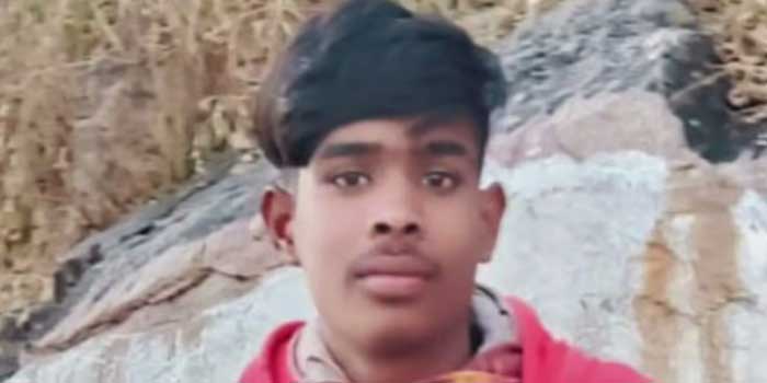 സഹോദരിയുടെ വീട്ടിലേക്ക് പോവുകയായിരുന്ന 16 കാരനെ പിന്നിൽ നിന്ന് ഇരുമ്പ് കമ്പിക്ക് അടിച്ചുവീഴ്ത്തി, കയ്യിൽ കരുതിയ ചുറ്റികയ്ക്ക് അടിച്ച് കൊലപ്പെടുത്തി, ശബ്ദം കേട്ട് ​സമീപത്തുള്ളവർ ചെയ്യുമ്പോൾ കാണുന്നത് കുട്ടിയുടെ മാംസം ഭക്ഷിക്കാനും രക്തം കുടിക്കാനും ശ്രമിക്കുന്ന 46 കാരനെ… ഭാര്യയെ കൊന്ന കേസിൽ ജയിൽ മോചിതനായത് ജനുവരിയിൽ