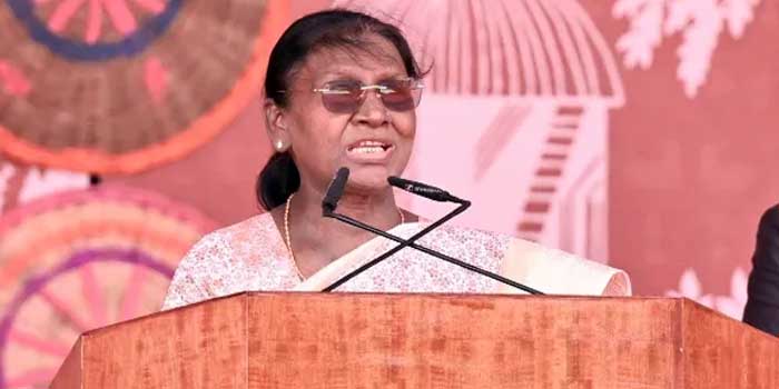 പശ്ചിമ ബംഗാൾ സർക്കാർ പ്രസിഡന്റ് ദ്രൗപതി മുർമുവിനെ പരിഹസിച്ചതിൽ പ്രതിഷേധം ആഞ്ഞടിക്കുന്നു!! മുർമുവിനെ സ്വീകരിക്കുന്നതിൽ പ്രോട്ടോകോൾ പാലിച്ചോ?, കോൺഫറൻസ് വേദി അവസാന നിമിഷം മാറ്റിയതിന്റെ കാരണങ്ങൾ, യാത്രാമാർഗ്ഗത്തിലെ ക്രമീകരണങ്ങൾ… വിശദമായ റിപ്പോർട്ട് ആവശ്യപ്പെട്ട് കേന്ദ്രം