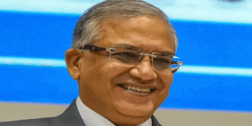 ‘തരംതിരിവുള്ളയാൾ വേണ്ട‘ ; മുഖ്യ തിരഞ്ഞെടുപ്പ് കമ്മീഷണറെ മാറ്റണമെന്ന ആവശ്യവുമായ്  ഇന്ത്യ സഖ്യം ; ലോക്സഭയിലും രാജ്യസഭയിലും നോട്ടീസ്