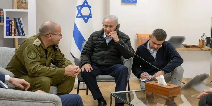 ‘എത്ര വീഡിയോയിട്ടിട്ടും സംശയമാണോ? എന്നാൽ ഇതൊന്നു കാണൂ…‘ നെതന്യാഹുവിന്റെ ഫോട്ടോ പുറത്തുവിട്ട് പ്രധാനമന്ത്രിയുടെ ഓഫീസ്