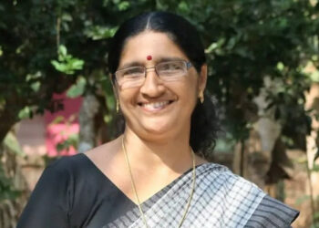 ജനങ്ങളുമായി യാതൊരു ബന്ധവുമില്ലാത്തൊരാളെ എങ്ങനെ സ്ഥാനാര്‍ത്ഥിയാക്കും?? കമ്മ്യൂണിസ്റ്റ് ശൈലിയും ഇല്ല,  പി കെ.ശ്യാമളയ്ക്കെതിരെ വന്‍ വിമര്‍ശനവുമായി പ്രവര്‍ത്തകര്‍,  എതിര്‍പ്പുകള്‍ക്കിടയിലും പ്രചരണ പരിപാടികള്‍ക്ക് തുടക്കം കുറിക്കാന്‍ പാര്‍ട്ടി നേതൃത്വം