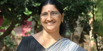 ജനങ്ങളുമായി യാതൊരു ബന്ധവുമില്ലാത്തൊരാളെ എങ്ങനെ സ്ഥാനാര്‍ത്ഥിയാക്കും?? കമ്മ്യൂണിസ്റ്റ് ശൈലിയും ഇല്ല,  പി കെ.ശ്യാമളയ്ക്കെതിരെ വന്‍ വിമര്‍ശനവുമായി പ്രവര്‍ത്തകര്‍,  എതിര്‍പ്പുകള്‍ക്കിടയിലും പ്രചരണ പരിപാടികള്‍ക്ക് തുടക്കം കുറിക്കാന്‍ പാര്‍ട്ടി നേതൃത്വം