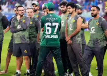 ലോകകപ്പ് മത്സരത്തിനിടെ ഹൗസ് കീപ്പിങ് ജീവനക്കാരിയോട് മോശമായി പെരുമാറി പാക് ക്രിക്കറ്റ് താരം, യുവതി നിലവിളിച്ചതോടെ ക്ഷമാപണം,  പിന്നാലെ താരത്തിന് പിഴ, കൂടുതല്‍ അച്ചടക്ക നടപടിക്ക് പിസിബി