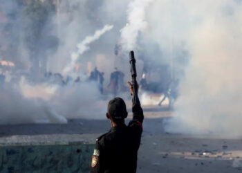 അമേരിക്കയെ പിന്തുണയ്ക്കുന്നവർ രാജ്യദ്രോഹികള്, ഇസ്രയേലിനോട് പ്രതികാരം ചെയ്യണം, കലാപഭൂമിയായി പാകിസ്ഥാന്, 23 പേര് കൊല്ലപ്പെട്ടു, നിരവധിപേര്ക്ക് പരിക്ക്, കര്ഫ്യൂ ഏര്പ്പെടുത്തി ഭരണകൂടം