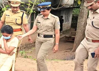 ഓട്ടിസമുണ്ടെന്ന് സംശയം, ഒരുവയസുകാരി പവിത്രയെ കൊലപ്പെടുത്തിയത് തുണിയുപയോഗിച്ച് കഴുത്തിൽ മുറുക്കി!! തെളിവെടുപ്പിനിടെ പോലീസിനെ വെട്ടിച്ച് പ്ലാസ്റ്റിക് ബാഗിൽ സൂക്ഷിച്ചിരുന്ന വിഷദ്രാവകം കുടിക്കാൻ ശ്രമം, കുഞ്ഞിനെ കൊലപ്പെടുത്തി തൂങ്ങി മരിക്കാൻ നോക്കിയെങ്കിലും ഫാൻ പൊട്ടി താഴെവീണ് ആ ശ്രമം പരാജയപ്പെട്ടു, യുവതിക്ക് വിഷാദ രോഗം- പോലീസ്