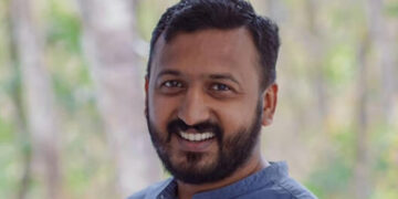 ശ്രീ വിജയ… ചുമ്മാ വിരട്ടാൻ നോക്കണ്ട, ജയിലിൽ ആക്കിയാൽ അല്ല കൊല്ലാൻ നോക്കിയാൽ പേടിക്കില്ല, ഭാര്യയുടെ നാഭിക്ക് ചവിട്ടിയവന് വരെ സ്ഥാനം കൊടുത്തു, എന്നെ കൊണ്ടൊന്നും പറയിപ്പിക്കേണ്ട,  ആരുടെയോ സ്ക്രിപ്റ്റിലെ ഒരു കഥാപാത്രമാണ് താങ്കൾ, സ്ത്രീ പക്ഷ നിലപാടുകൾ ഒക്കെ വെറും പി.ആർ തട്ടിപ്പ്- പിണറായി വിജയനെതിരെ രാഹുല്‍ മാങ്കൂട്ടത്തില്‍