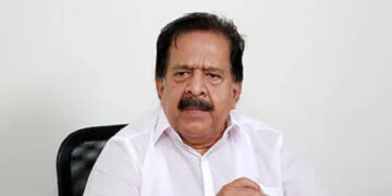 ഞങ്ങൾ മുഖാമുഖം രാഷ്ട്രീയമായി എതീർക്കുന്നവരാണ്, പക്ഷേ, ഞങ്ങളാരും സുധാകരനോട് ഇങ്ങനെ പെരുമാറില്ല. അദ്ദേഹത്തെ അവഹേളിച്ച നടപടി ശരിയായില്ല,  ഭാര്യയുടെ സീറ്റിന് വേണ്ടിയുള്ള നെട്ടോട്ടത്തിൽ എം വി ഗോവിന്ദന്‍ മറ്റെല്ലാം മറന്നു പോയി, വിമര്‍ശനവുമായി രമേശ് ചെന്നിത്തല