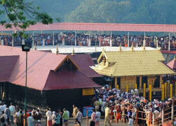 ആചാരാനുഷ്ഠാനങ്ങളും പാരമ്പര്യവും സംരക്ഷിക്കണം, സുപ്രീം കോടതി ഉത്തരവ് എതിര്ക്കും, യുവതീ പ്രവേശനത്തില് നിലപാട് മാറ്റി ദേവസ്വം ബോര്ഡ്