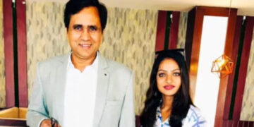 സിനിമാ സെറ്റിൽവെച്ച്  പലതവണ ശരീരത്തിൽ കയറിപ്പിടിച്ചു, ആദ്യത്തെ സിനിമയാണല്ലോ എന്ന് കരുതി വീട്ടുകാർ കാര്യമായെടുത്തില്ല, സംവിധായകന്‍  സനോജ് മിശ്രയ്ക്കെതിരെ  പരാതിയുമായി മൊണാലിസ, അതിക്രമം നേരിട്ടത് പ്രായപൂര്‍ത്തിയാകും മുമ്പ്