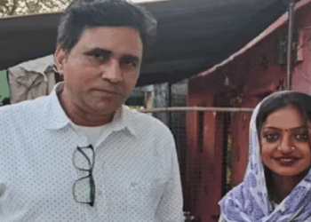 ‘ഞാനാണ് മോണാലിസയ്ക്ക് അിനയം പഠിപ്പിച്ച് കൊടുത്തത്; അതേ അഭിനയത്തിലൂടെ നടി എന്നെ തന്നെ കുടുക്കാൻ നോക്കുന്നു, മാനനഷ്ടക്കേസ് ഫയൽ ചെയ്യും‘; ലൈംഗിക അതിക്രമ ആരോപണങ്ങളിൽ പ്രതികരിച്ച് സനോജ് മിശ്ര