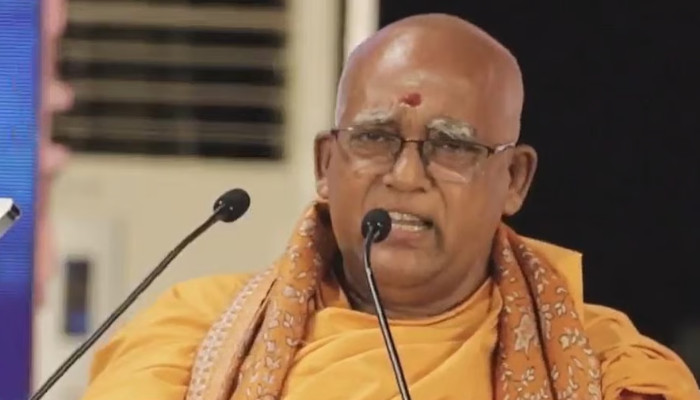 വെള്ളാപ്പള്ളിയുടെ അതേ സംസ്കാരത്തില് തനിക്ക് മറുപടി പറയാനാകില്ല, അയാളുടെ നിലപാടുകള് ഈഴവര്ക്ക് ദോഷം ചെയ്യുന്നു, എല്ലാ സമുദായങ്ങളെയും ശത്രുതലത്തിലാക്കി, ഇപ്പോള് പിന്നാക്കസമുദായ സ്ഥാനാർഥികൾക്ക് മറ്റ് സമുദായക്കാര് വോട്ട് കൊടുക്കാതെയായി- ശിവഗിരി മഠാധിപതി സച്ചിദാനന്ദ സ്വാമികൾ