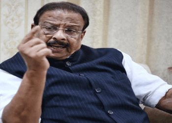 കെ സുധാകരൻ സ്വതന്ത്രനായി കളത്തിലിറങ്ങും? ഇന്ന് ഉച്ചയോടെ അറിയാം; കണ്ണും നട്ട് രാഷ്ട്രീയ കേരളം;