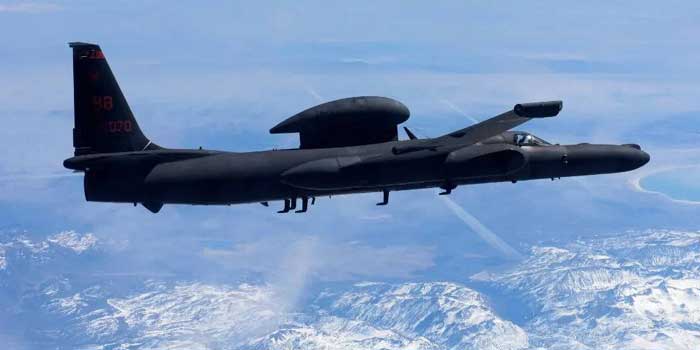 അതിർത്തിക്ക് പുറത്തുനിന്നുള്ള അഭ്യാസങ്ങൾ മതി, അകത്തേക്ക് കേറണ്ട!! ഈ രാജ്യത്തിനൊരു പഴക്കവും പാരമ്പര്യവുമുണ്ട്, ആയുധ സംഘർഷങ്ങളിൽ നിഷ്പക്ഷ നിലപാട് പാലിക്കുന്നത്… അമേരിക്കൻ സൈനിക വിമാനങ്ങൾക്ക് വ്യോമപാത നിഷേധിച്ച് സ്വിസ്