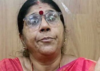 ‘എന്റെ പേരിൽ വ്യാജ ഒപ്പിട്ടു… ഈ അഴിമതിക്ക് കൂട്ടുനിൽക്കാനാവില്ല, പ്രസിഡന്റ് സ്ഥാനം രാജിവെക്കുന്നു’!! 30 ലക്ഷം നിക്ഷേപകനറിയാതെ പിൻവലിച്ചു, പലിശ മറ്റൊരക്കൗണ്ടിലേക്ക് മാറ്റി, വ്യാജരേഖ ചമച്ച് മറ്റൊളുടെ പേരിൽ വായ്പയെടുത്ത് നേതാക്കൾ വീതിച്ചെടുത്തു…അടൂർ സഹകരണ സംഘത്തിൽ വൻ ക്രമക്കേട്, സിപിഎം നേതാക്കൾക്കെതിരെ മുൻ എംഎൽഎയുടെ ഭാര്യ