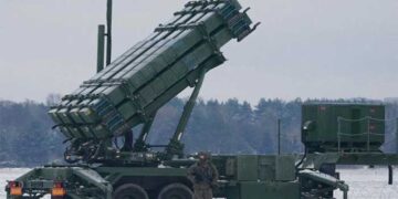 പാലം കുലുങ്ങിയാലും ട്രംപ് കുലുങ്ങില്ല!! ഇറാനെ നല്ലനടപ്പ് പഠിപ്പിക്കാൻ യുഎസിന്റെ ഒരു ദിവസത്തെ ചെലവ് 8200 കോടി!! ആദ്യത്തെ ആഴ്ചയിൽ മാത്രം 55000 കോടി രൂപ, അതിൽ 4 ബില്യൺ ഡോളർ ഉപയോ​ഗിച്ചത് ഇറാനിയൻ മിസൈലുകൾ വെടിവച്ചിടാൻ… വരും ദിവസങ്ങളിൽ 10 ബില്യൺ ഡോളറിലധികം വർധിക്കാൻ സാധ്യത… പ്രത്യാഘാതങ്ങൾ പല രാജ്യങ്ങളേയും ബാധിച്ചേക്കാം- മുന്നറിയിപ്പ്