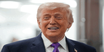 ‘ഇറാൻ ഞങ്ങളുടെ  20 കപ്പലുകളെ കൂടി ഹോർമൂസ് കടക്കാൻ അനുവദിച്ചു;  അമേരിക്കയോടുള്ള ബഹുമാന സൂചകമായാണ് അത് ചെയ്തത്; ഇനി അവരുമായി ഒരു കരാർ ഞാൻ കാണുന്നു, ആ കരാറിനെക്കുറിച്ച്  എനിക്ക് ശുഭാപ്തി വിശ്വാസമുണ്ട്‘- ട്രംപ്