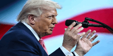 ‘വിജയികളെക്കാൾ എനിക്ക് ഇഷ്ടം പരാജിതരോടൊപ്പമായിരിക്കാൻ’: ഡൊണാൾഡ് ട്രംപ്; ‘ലൈംഗികത’യെ കുറിച്ചടക്കം എന്ത് വിഷയവും നിങ്ങൾക്ക് ഞാനുമായി ചർച്ച ചെയ്യാം’