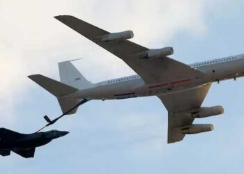 ഇറാഖിൽ അമേരിക്കയുടെ നാലാം വിമാനവും തകർന്നുവീണു, അപകടത്തിൽപ്പെട്ടത് മറ്റ് വിമാനങ്ങൾക്ക് ഇന്ധനം നിറയ്ക്കുന്ന KC-135 വിമാനം നാലുപേർക്കു ദാരുണാന്ത്യം, രണ്ടുപേരെ രക്ഷിക്കാനുള്ള ശ്രമങ്ങൾ തുടരുന്നു, വിമാനം ഇസ്ലാമിക് റെസിസ്റ്റൻസ് ഇൻ ഇറാഖ്’ വെടിവെച്ചിട്ടതെന്ന് ഇറാൻ, നിഷേധിച്ച് യുഎസ്