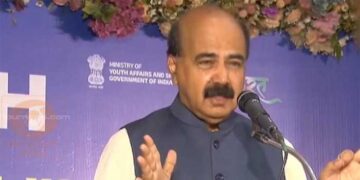 വിദ്യാർഥി നേതാക്കളിൽ പലരും ലഹരിക്ക് അടിമകൾ, വിദ്യാർഥി നേതാക്കളെ വെല്ലുവിളിക്കുന്നു, ലഹരി പരിശോധന നടത്താൻ!! ഈ തെമ്മാടികളല്ല നമ്മുടെ നാടിൻ്റെ കരുത്ത്, തെമ്മാടികളെ ചെറുക്കുന്നവരിലൂടെ രാജ്യം വളരും- വിവാദ പ്രസ്താവനയുമായി കേരള സർവകലാശാല വിസി