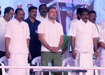 ഖജനാവിൽ വല്ലതും ബാക്കിയുണ്ടോ?-കെസി വേണു​ഗോപാൽ!! പാവപ്പെട്ടവർ കഷ്ടപെടുമ്പോൾ പട്ടിണിക്കിടക്കുമ്പോൾ ഒരു ചുക്കും ചുണ്ണാമ്പും ചെയ്യാത്ത മുഖ്യമന്ത്രി എന്റെ നാട്ടുകാരൻ ആണെന്ന് പറയാൻ എനിക്ക് ലജ്ജ ഉണ്ട്- കെ സുധാകരൻ, ഈ തെരഞ്ഞെടുപ്പിൽ സർക്കാരിനെതിരെ ജനരോഷം ഇരമ്പും, 100 സീറ്റ് നേടി യുഡിഎഫ് അധികാരത്തിലേറും- രമേശ് ചെന്നിത്തല, പുതുയുഗ യാത്രയിൽ സർക്കാരിനെതിരെ ആഞ്ഞടിച്ച് കോൺ​ഗ്രസ്