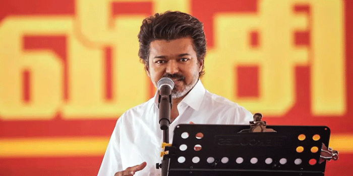 ‘സിനിമ നല്കിയ സമ്പാദ്യവും ആഢംബരജീവിതവും ഉപേക്ഷിച്ചു; ഇനിയുള്ള കാലം ജനസേവനത്തിനായി; ഈ  തിരഞ്ഞെടുപ്പിൽ  ‘വിസിൽ’ വിപ്ലവം സൃഷ്ടിക്കും‘: വിജയ്