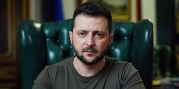 ശത്രുവിന്റെ ശത്രുവിനെ കൂട്ടുപിടിച്ച് റഷ്യ!! സൗദിയിലെ യുഎസ് താവളത്തിൽ വട്ടംചുറ്റി റഷ്യൻ ചാരക്കണ്ണുകൾ, ഇറാൻ പ്രിൻസ് സുൽത്താൻ എയർ ബേസ് ആക്രമിക്കും മുൻപ് മൂന്ന് ദിവസം റഷ്യൻ ഉപഗ്രഹങ്ങൾ ചിത്രങ്ങൾ പകർത്തി, റഷ്യയുടെ ലക്ഷ്യം വരുമാന വർദ്ധനവ്, ഒപ്പം പാശ്ചാത്യ രാജ്യങ്ങളുടെ ശ്രദ്ധ യുക്രൈനിൽ നിന്ന് തിരിക്കുക- സെലെൻസ്‌കി