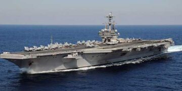 അമേരിക്കയുടെ ലക്ഷ്യം യുദ്ധമോ, അതോ സമാധാനമോ?  ലോകത്തിലെ ഏറ്റവും വലിയ യുദ്ധക്കപ്പലുകളിൽ ഒന്ന്, ഓരോ 20 സെക്കൻഡിലും ഒരു വിമാനം പറത്താനുള്ള ശേഷി, രണ്ട് ആണവ റിയാക്ടറുകൾ ഉപയോഗിച്ച് പ്രവർത്തിക്കുന്ന യുഎസ്എസ് ജോർജ് എച്ച്. ഡബ്ല്യു. ബുഷും മിഡിൽ ഈസ്റ്റിലേക്ക് നീങ്ങുന്നു…